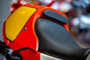 2025 Yamaha Xsr900 Gp *one Owner - Only 3 Miles From New* in Red — image 5