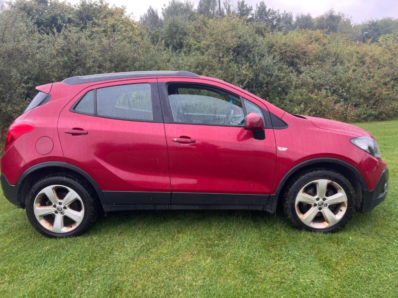 2015 Vauxhall Mokka 1.7 Cdti Exclusiv in Red — image 1