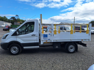 2019 Ford Transit 2.0 350 Ecoblue Dropside Flat Bed in White — image 5