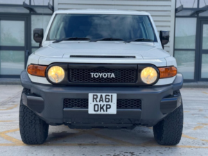 2011 Toyota Fj Cruiser in White — image 6