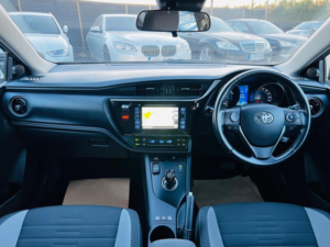 2018 Toyota Auris 1.8 Vvt-H Icon Tech CVT Euro 6 (s/s) 5dr in Blue — image 3