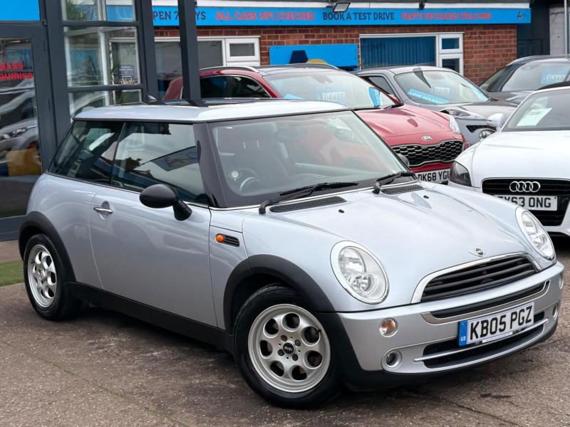 2005 MINI Hatch 1.6 One Euro 4 3dr in Silver — image 1