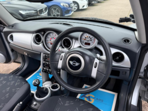 2005 MINI Hatch 1.6 One Euro 4 3dr in Silver — image 3