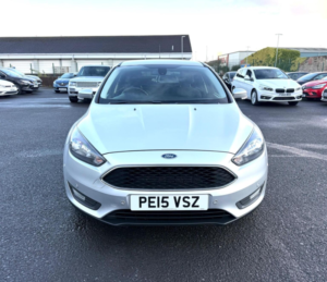 2015 Ford Focus 1.0t Ecoboost Zetec Euro 6 (s/s) 5dr in Silver — image 4