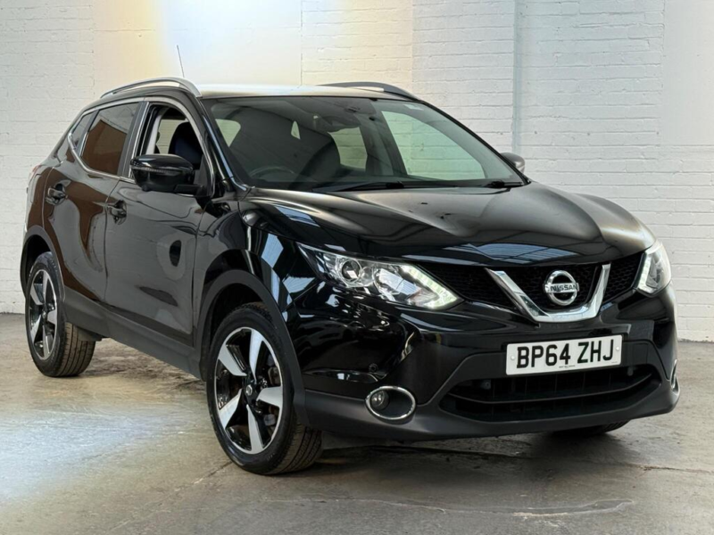 2015 Nissan Qashqai 1.5 Dci N-Tec+ 2WD Euro 5 (s/s) 5dr in Black — image 1