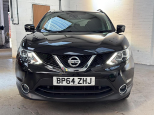 2015 Nissan Qashqai 1.5 Dci N-Tec+ 2WD Euro 5 (s/s) 5dr in Black — image 2
