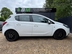 2015 Vauxhall Corsa 1.4i Ecoflex Excite Euro 6 5dr (a/c) in White — image 5