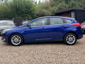 2016 Ford Focus 1.5 Tdci Zetec Euro 6 (s/s) 5dr in Blue — image 5