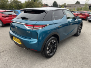 2020 Ds Automobiles Ds 3 Crossback 1.5 Bluehdi Prestige in Blue — image 2