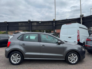 2015 Volkswagen Polo 1.2 Tsi Bluemotion Tech Se DSG Euro 6 (s/s) 5dr in Grey — image 6