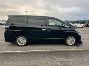2012 Toyota Vellfire 2.4 Z 5dr 8 Seats in Black — image 2