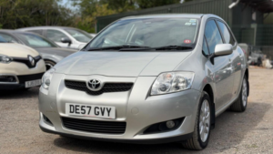 2007 Toyota Auris 1.6 Vvt-I Tr 5dr in Silver — image 3