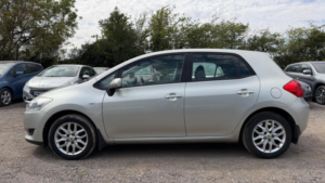 2007 Toyota Auris 1.6 Vvt-I Tr 5dr in Silver — image 6