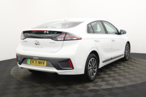 2021 Hyundai Ioniq 38.3kwh Premium Hatchback 5dr Electric Auto (136 Ps) in White — image 5