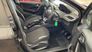 2016 Peugeot 208 1.2 Puretech Active Black 5dr Low Tax+8 Stamps+1 Keeper in Black — image 5