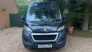 2022 Peugeot Boxer 2.2 Bluehdi 335 Professional L3 H2 Euro 6 (s/s) 5dr in Grey — image 2