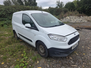 2017 Ford Transit Courier 1.5 Tdci Trend L1 Euro 6 5dr in White — image 2