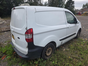 2017 Ford Transit Courier 1.5 Tdci Trend L1 Euro 6 5dr in White — image 5