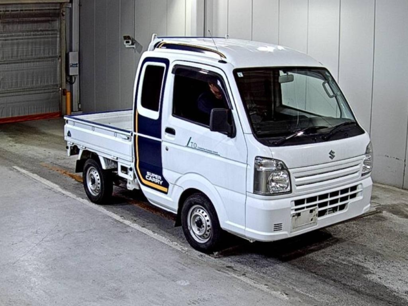 2018 Suzuki Carry Wagon Large Cab Pickup Truck in White — image 1