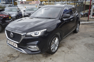 2022 MG MG Hs 1.5 T-Gdi 16.6kwh Exclusive in Black — image 3