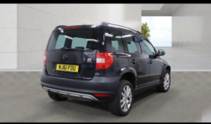 2011 Skoda Yeti 1.2 Tsi Elegance Euro 5 5dr in Black — image 4