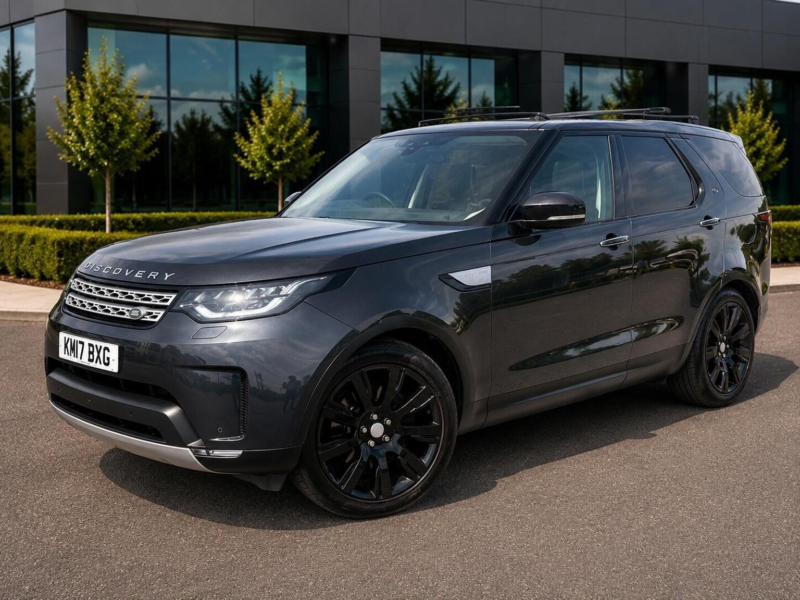 2017 Land Rover Discovery 3.0 Td V6 Hse Luxury Auto 4WD Euro 6 (s/s) 5dr in Grey — image 1