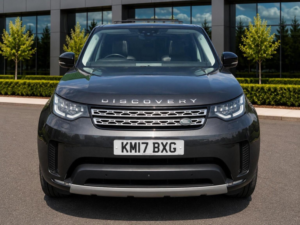 2017 Land Rover Discovery 3.0 Td V6 Hse Luxury Auto 4WD Euro 6 (s/s) 5dr in Grey — image 2