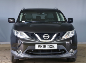 2016 Nissan Qashqai 1.6 Dci Tekna in Black — image 2