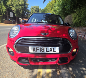 2018 MINI Hatch 1.5 Cooper 3-Door Hatch in Red — image 3