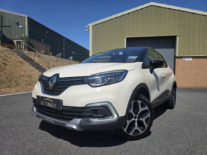 2018 Renault Captur 1.5 Dynamique S Nav Dci 90 in White — image 2