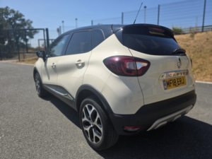 2018 Renault Captur 1.5 Dynamique S Nav Dci 90 in White — image 5