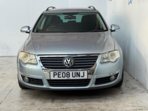 2008 Volkswagen Passat 2.0 Tdi Sport Euro 4 5dr in Blue — image 2