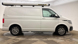 2021 Volkswagen Transporter 2.0 Tdi T28 Highline in White — image 3