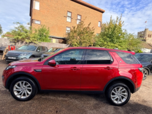 2019 Land Rover Discovery Sport Td4 Se Tech in Red — image 3