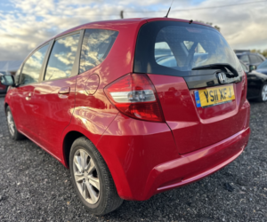 2011 Honda Jazz 1.4 I-Vtec Es in Red — image 5