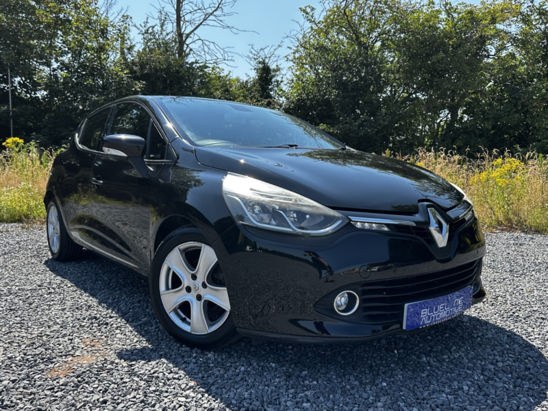 2014 Renault Clio 1.5 Dynamique Medianav Eco� Dci 90 Stop & Start in Black — image 1