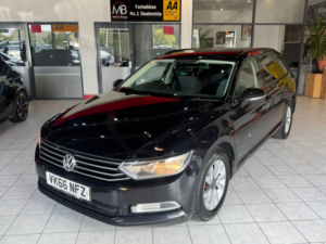 2016 Volkswagen Passat 1.6 Tdi Bluemotion Tech S in Black — image 5