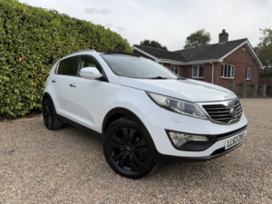 2014 Kia Sportage 1.7 Crdi Ecodynamics 3 in White — image 3