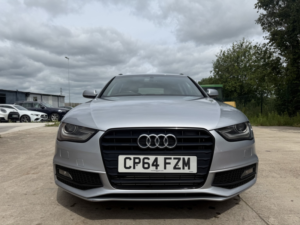 2014 Audi A4 Avant 2.0 Tdi Black Edition in Silver — image 2