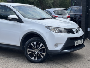2015 Toyota Rav4 2.0 V-Matic Icon in White — image 5