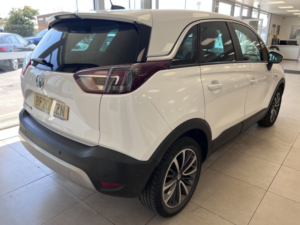 2020 Vauxhall Crossland X 1.2 Turbo Elite Nav in White — image 5