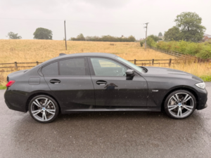 2022 BMW 3 Series 2.0 330e 12kwh M Sport Saloon 4dr Petrol Plug-In Hybrid Auto Euro 6 (s/s) (292 Ps) in Black — image 2
