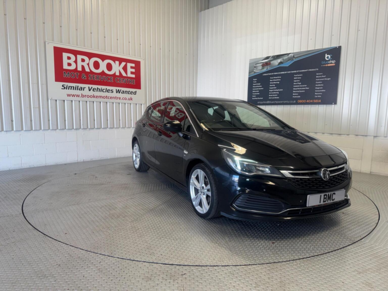 2018 Vauxhall Astra 1.4i Turbo Sri Vx Line Nav Euro 6 5dr in Black — image 1