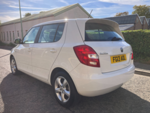 2013 Skoda Fabia 1.2 Tdi Greenline Ii Hatchback 5dr Diesel Manual Euro 5 (s/s) (75 Ps) in White — image 5