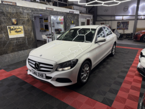 2016 Mercedes-Benz C Class 2.1 C220d Se in White — image 3