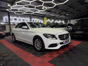2016 Mercedes-Benz C Class 2.1 C220d Se in White — image 5