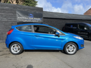 2014 Ford Fiesta 1.3 Zetec in Blue — image 2