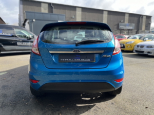 2014 Ford Fiesta 1.3 Zetec in Blue — image 4