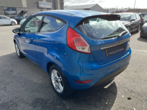 2014 Ford Fiesta 1.3 Zetec in Blue — image 5