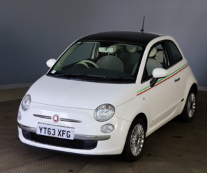 2013 Fiat 500 1.2 Lounge in White — image 3